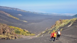 Etna – Discesa tra i Canaloni e la Valle del Bove